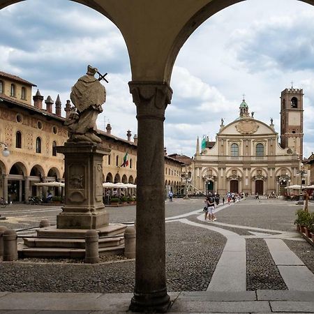 B&B Antica Corte Lombarda Mortara Bagian luar foto