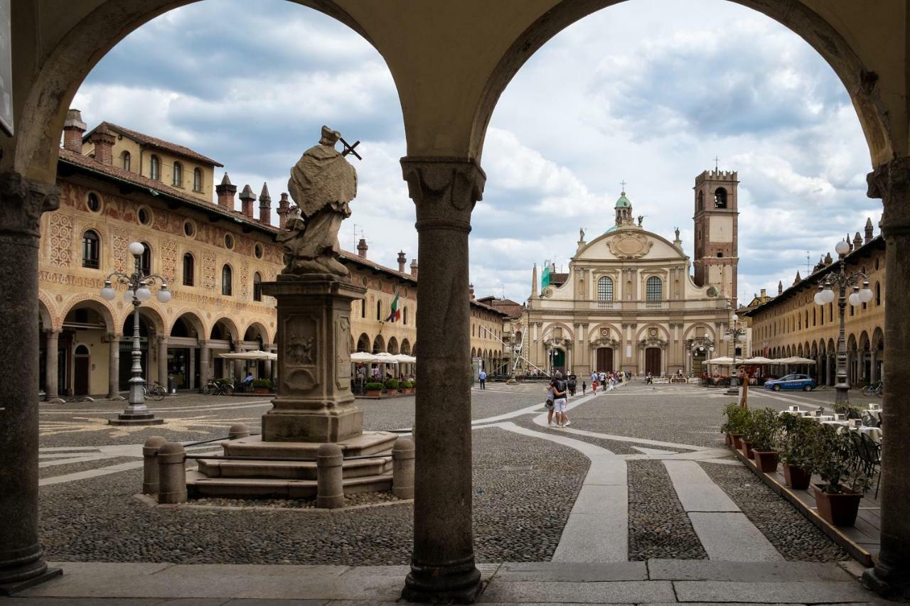 B&B Antica Corte Lombarda Mortara Bagian luar foto