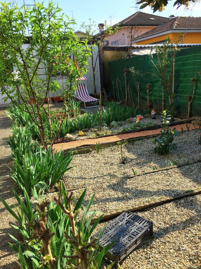 B&B Antica Corte Lombarda Mortara Bagian luar foto